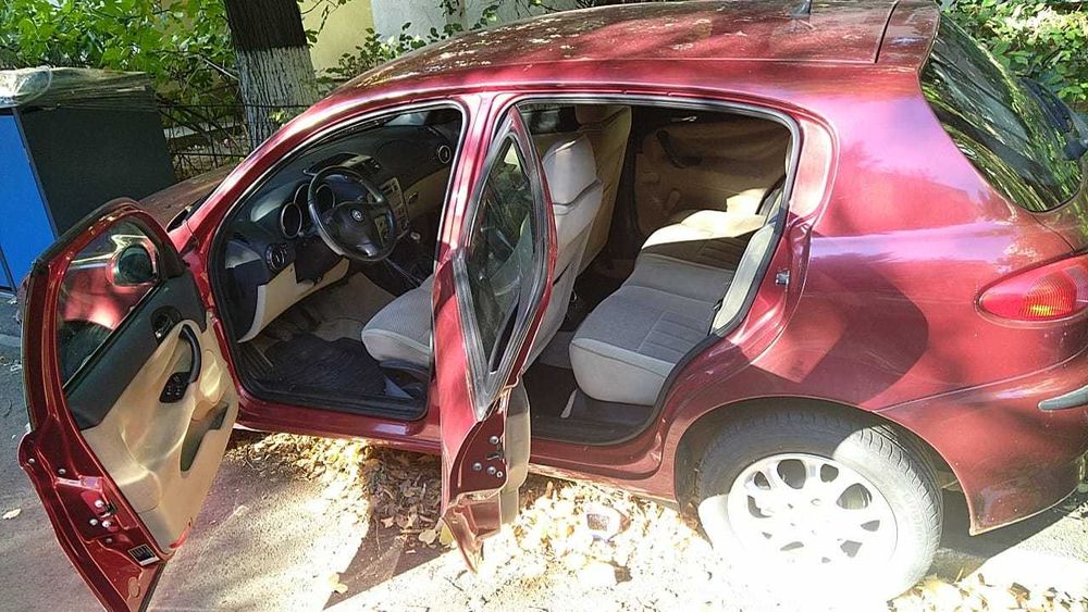 Alfa Romeo 147 din 2001 / 1,6 / Benzina / 64000 km reali