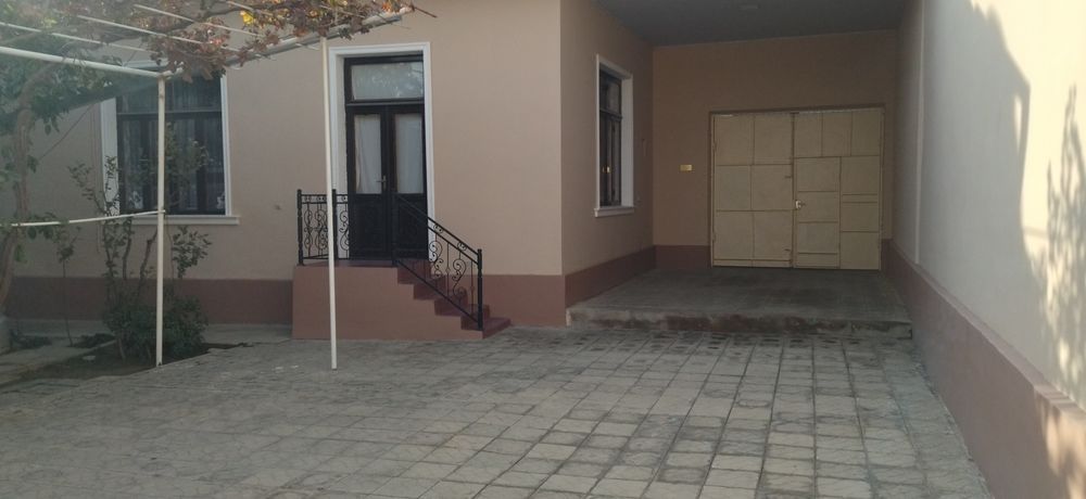 Намозгох. ВДОЛЬ ДОРОГИ срочно продаётся дом.