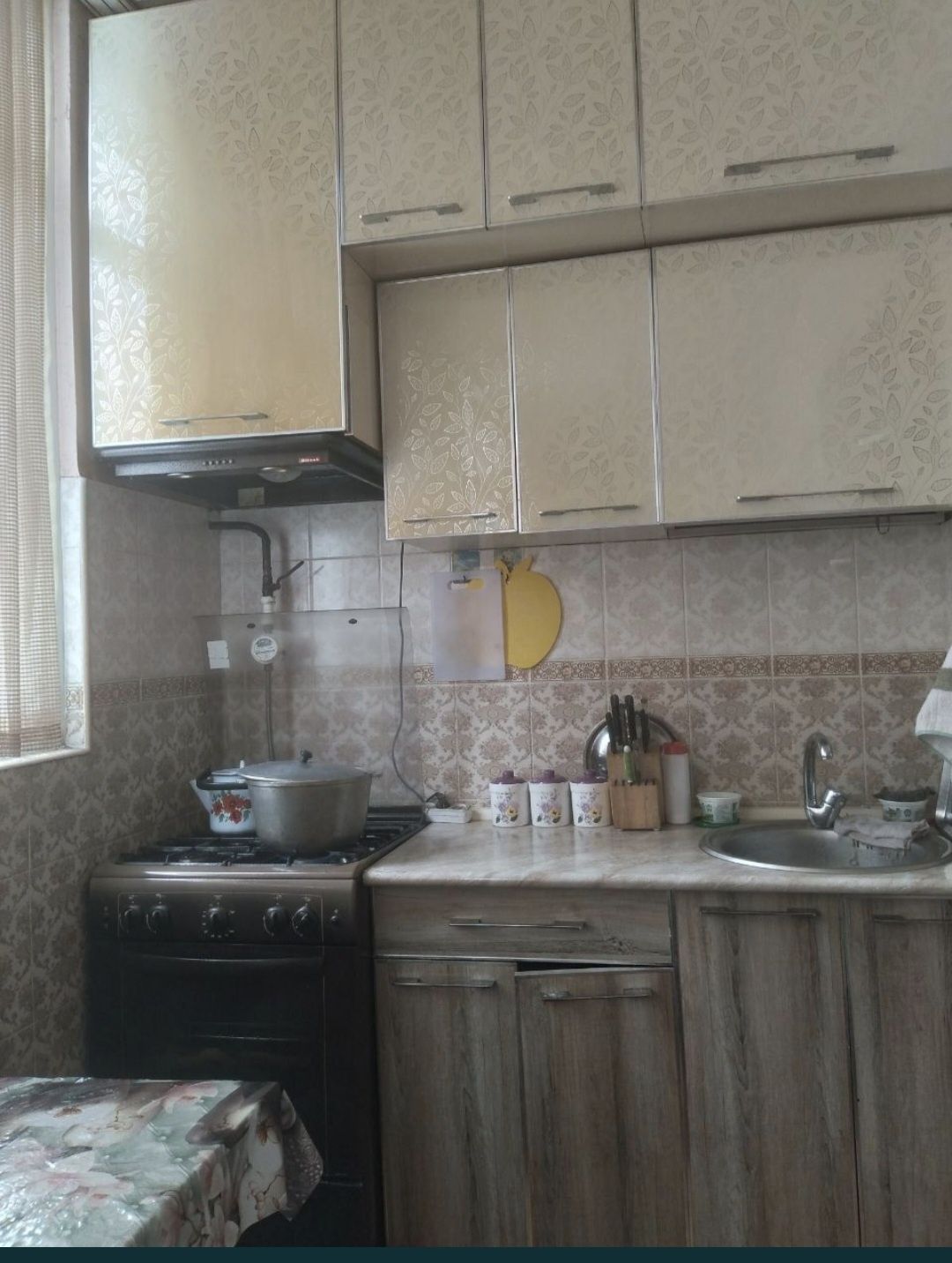 Юнусабад 4 квартал. Продается квартира 2/3/4