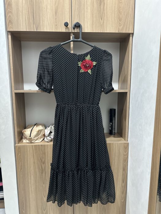 Продаю новое турецкое платье в горошек, с биркой.