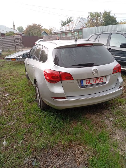 Opel Astra J 1.6 Diesel , 136 CP