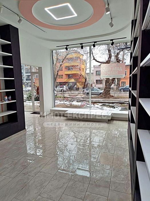 Продава се Магазин в Асеновград - 100 кв.м за 6 €/кв.м - Снимка #2