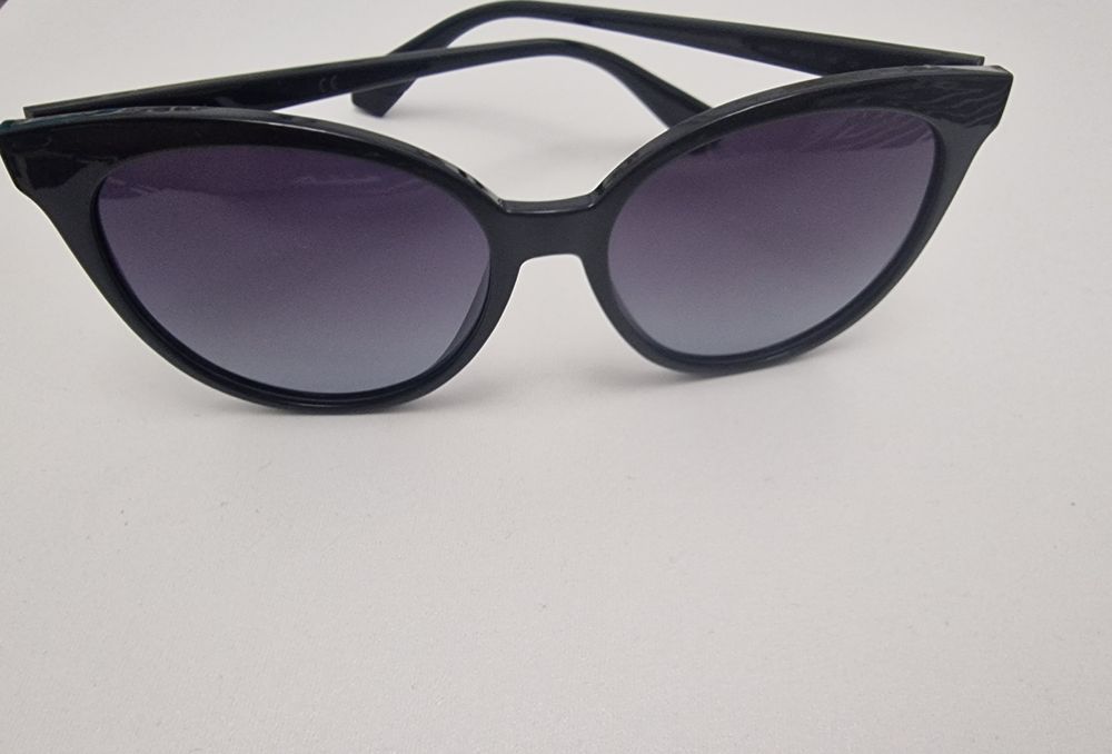 Ochelari de soare Polaroid cat-eye polarizati