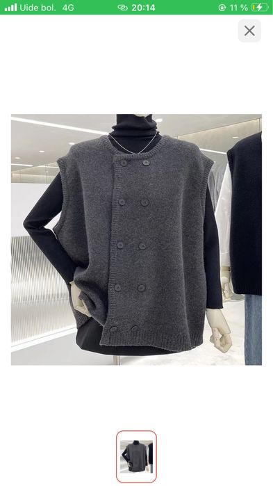 Теплый , качественный , мягкий жилет .