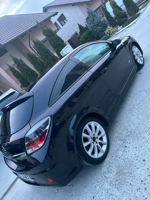 Opel Astra H GTC