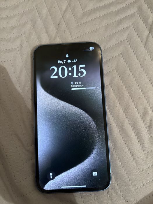 Айфон 13, емкость 77%