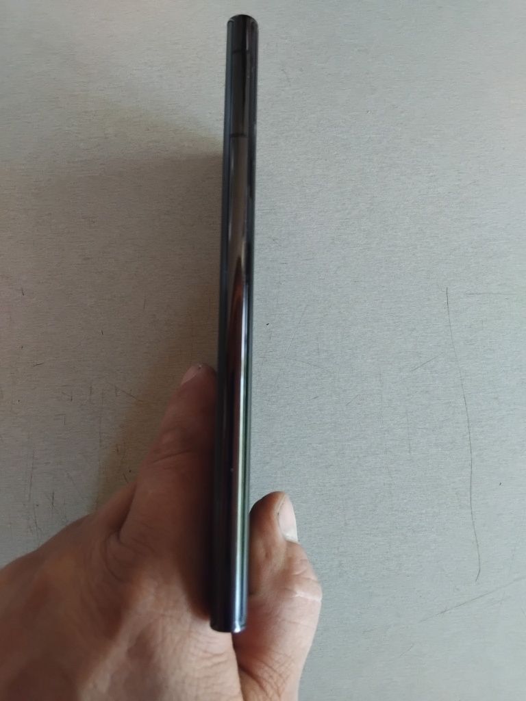 Samsung s22 Ultra Запазен