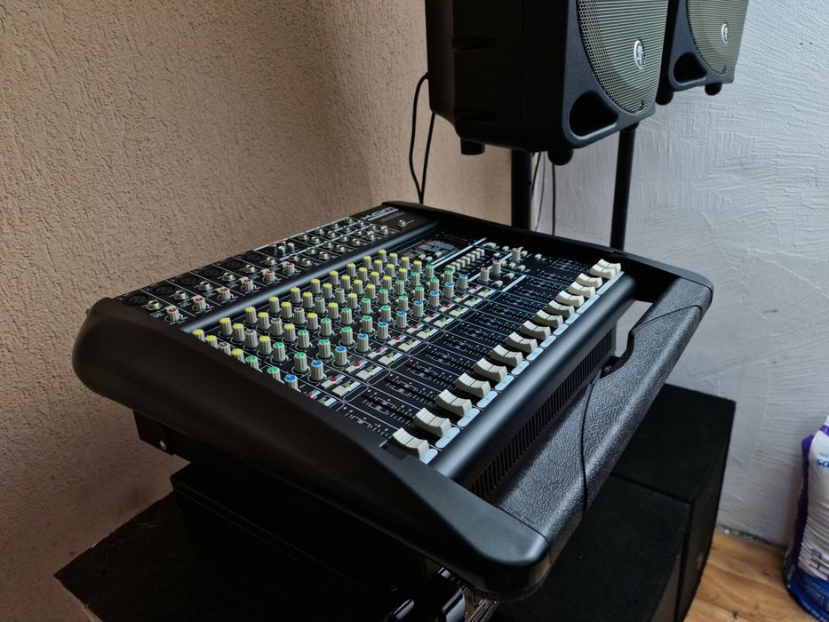 Mixer activ KAM KMD10 – 14 canale, 750W, efecte digitale, impecabil