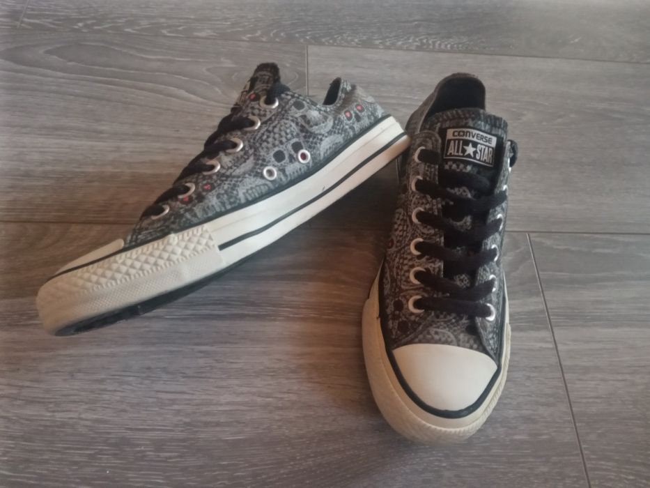 Adidași converse Nr 37
