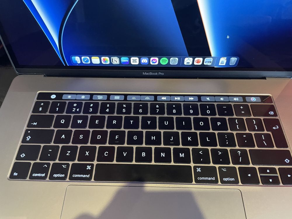 MacBook Pro 15 2017 I7/Radeon Pro 560/16GB/512GB ГАРАНЦИЯ!