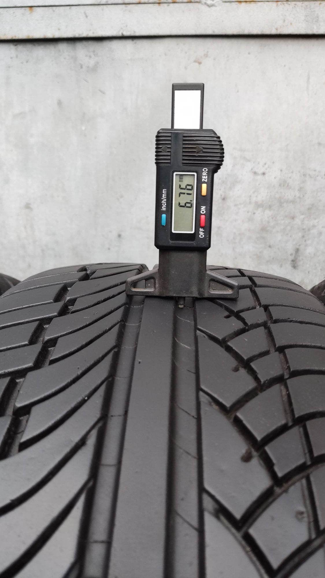 4бр гуми 225/55/18 Michelin Latitude Diamaris, 98V, XL extra load 
6.7