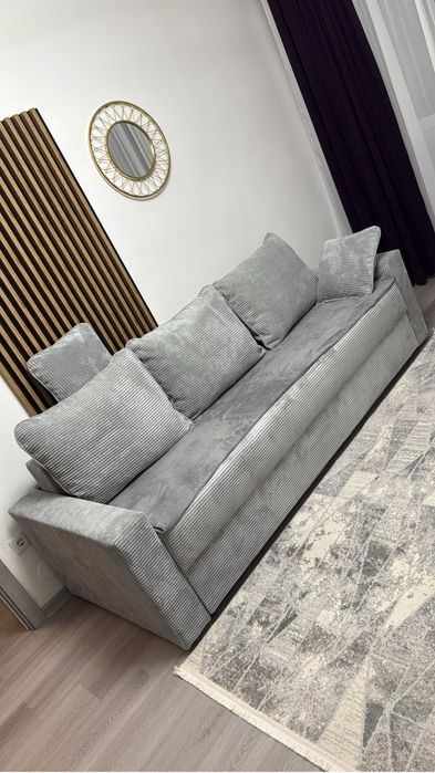 Vand Canapea Noua !!