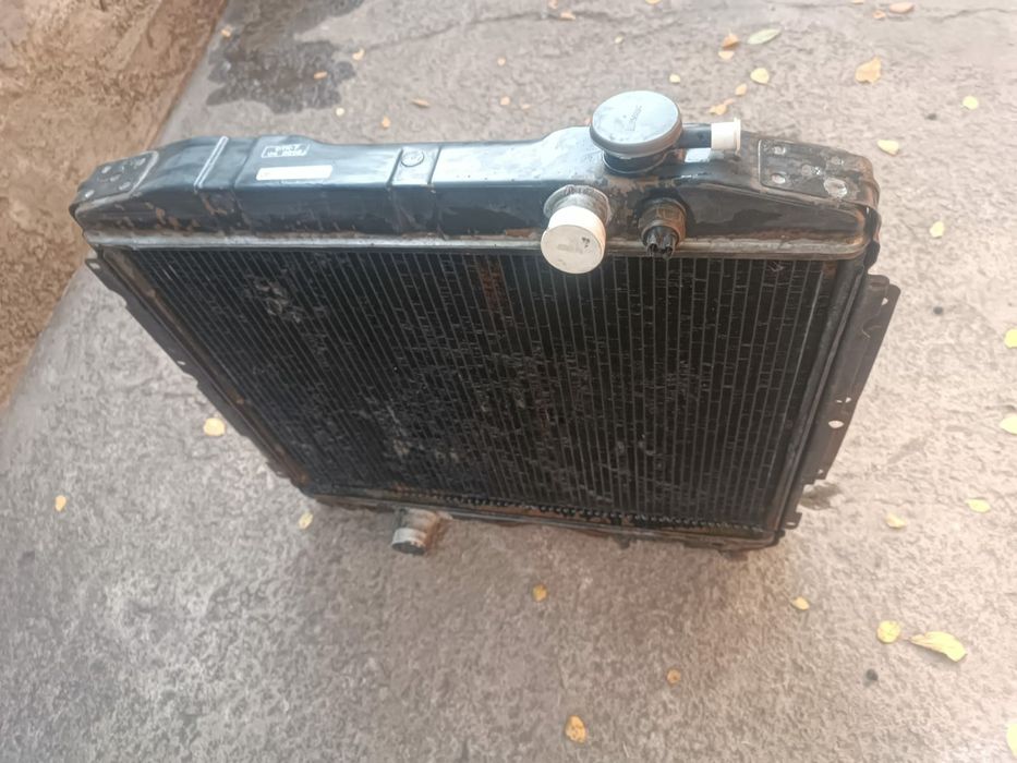 Продам радиатор газ 3309