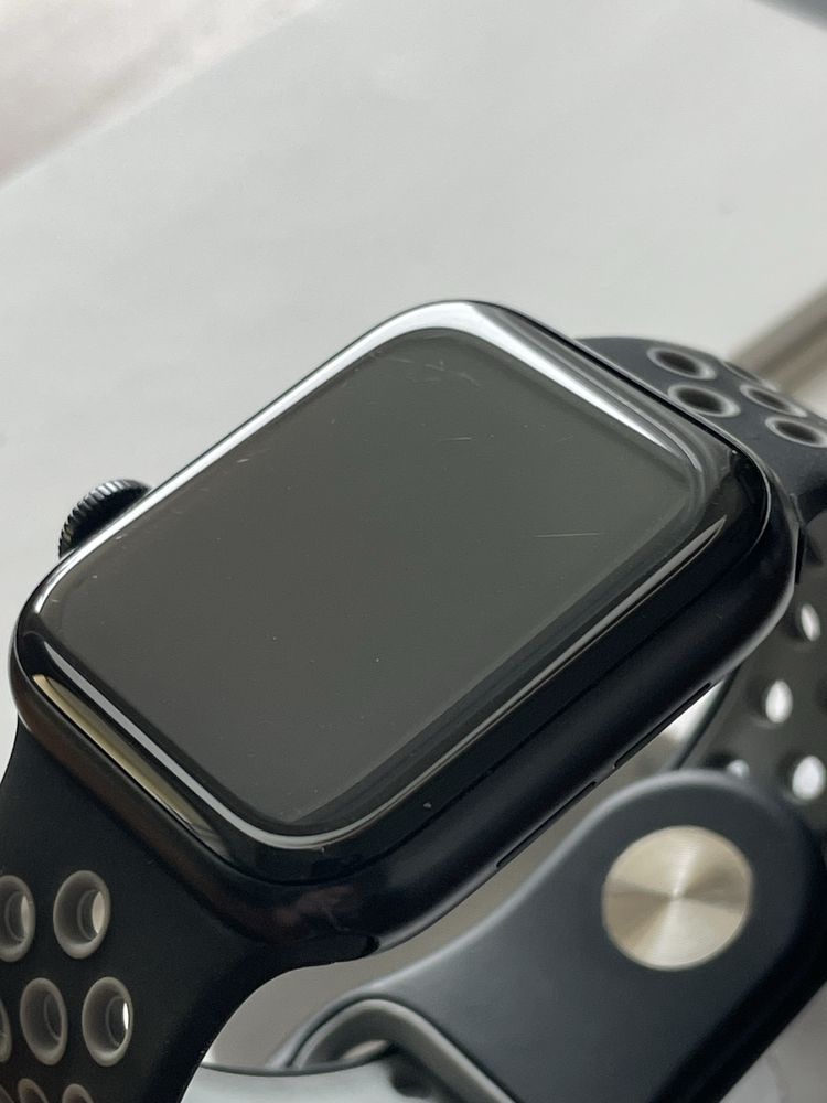 Apple watch SE 2nd gen 40mm GPS
