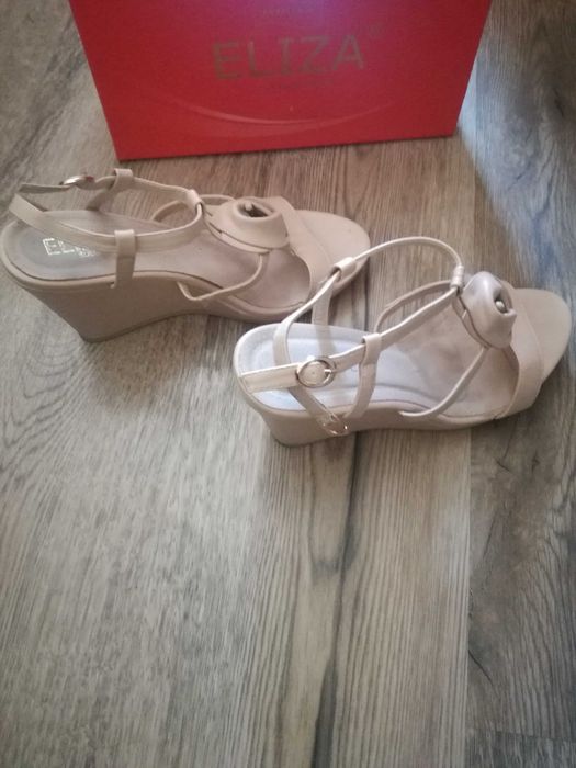 Сандали на платформа 8см