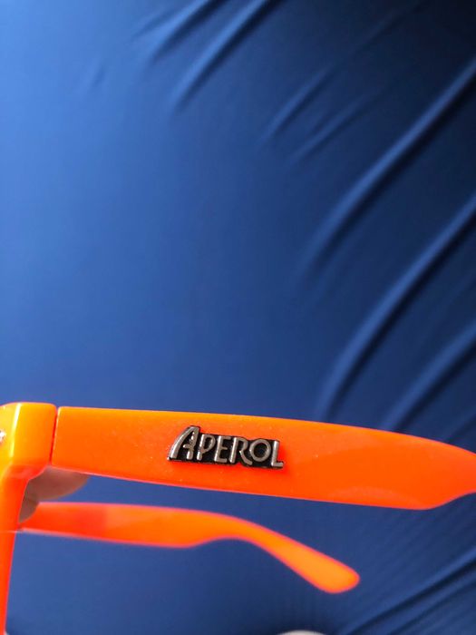 Новa шапкa и слънчеви очила, унисекс - Lacoste