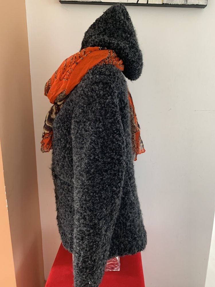 Vand geaca Bugatti(M) calduroasa.