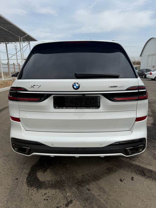 BMW X7 40i в  рассрочку