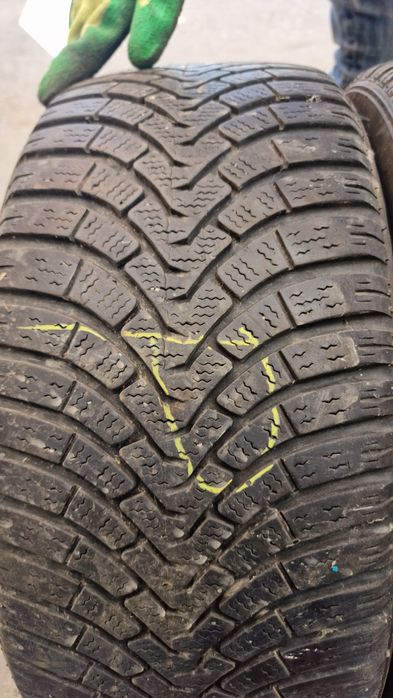 215 45 16 Kumho Falken 5 anvelope iarna