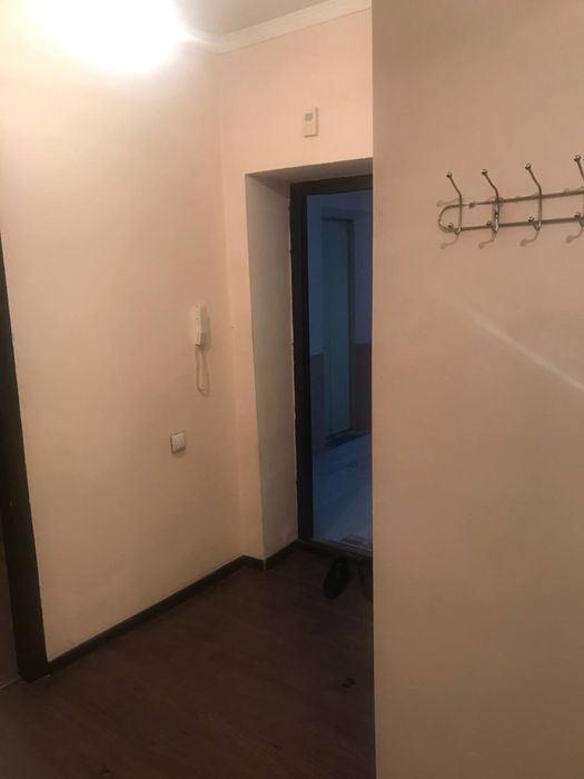 Янгийўл шахрида 3 хонали уй сотилади Янги массив