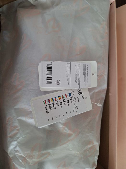 DeeZee лоуфъри - ЧИСТО НОВИ обувки