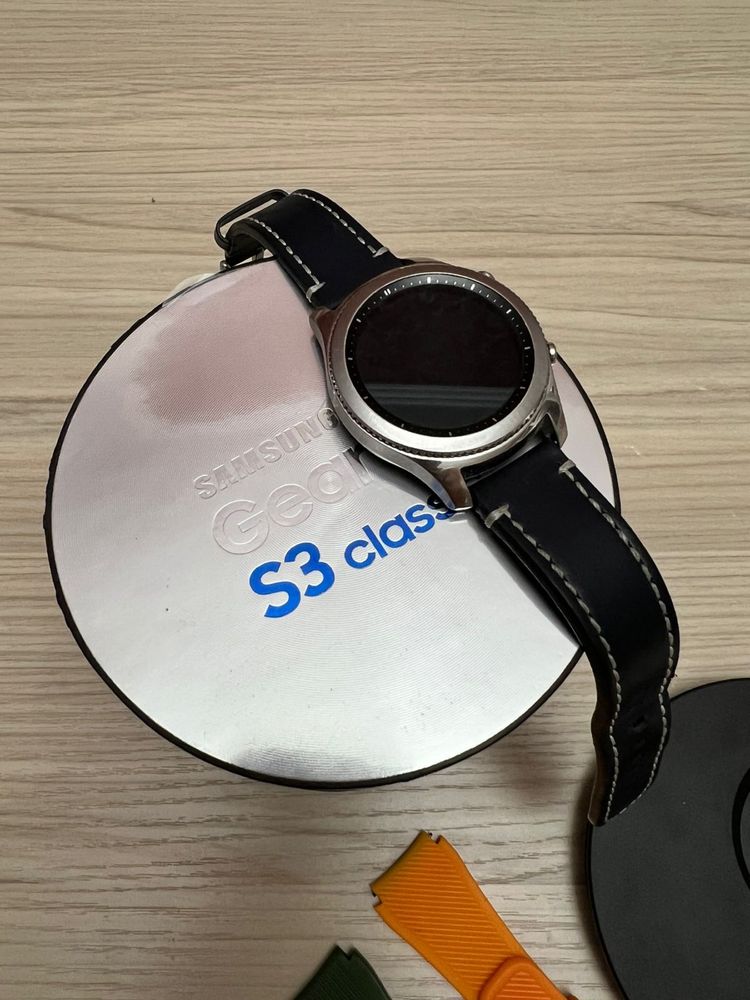 Смарт-часы SAMSUNG Gear S3 Classic