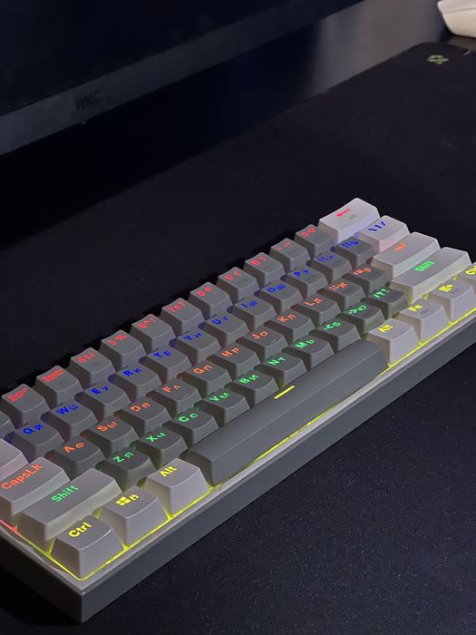 Продам клавиатуру Red Dragon Fizz k617r