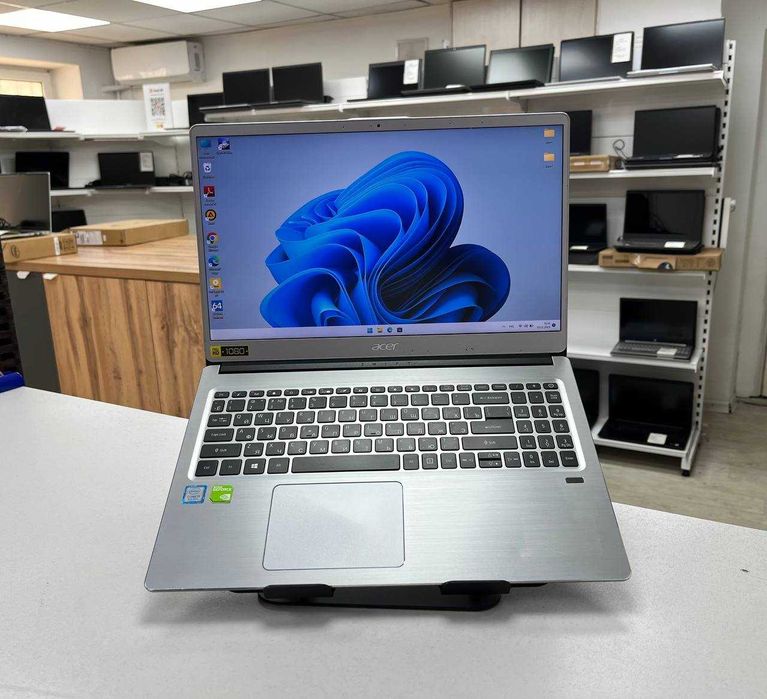 Мощный Шустрый ACER Swift Core i5*ОЗУ 8*SSD 256*GeForce -2gb Подсветка