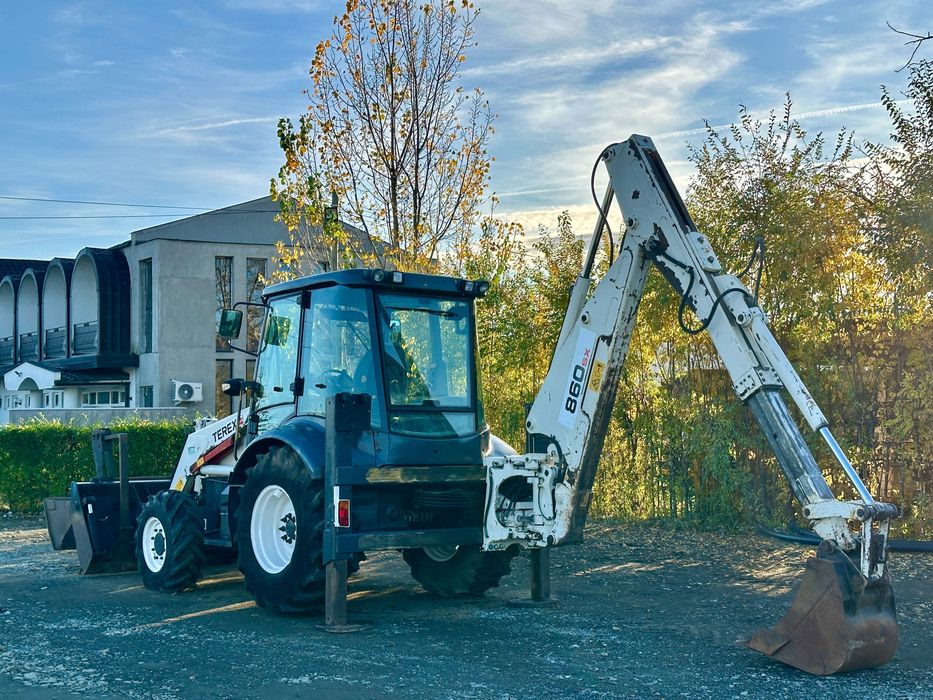 Buldoexcavator Terex 860SX / Motor Perkins
