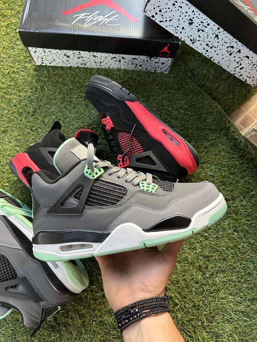 Adidasi Jordan 4 Retro  / Premium / Full Box