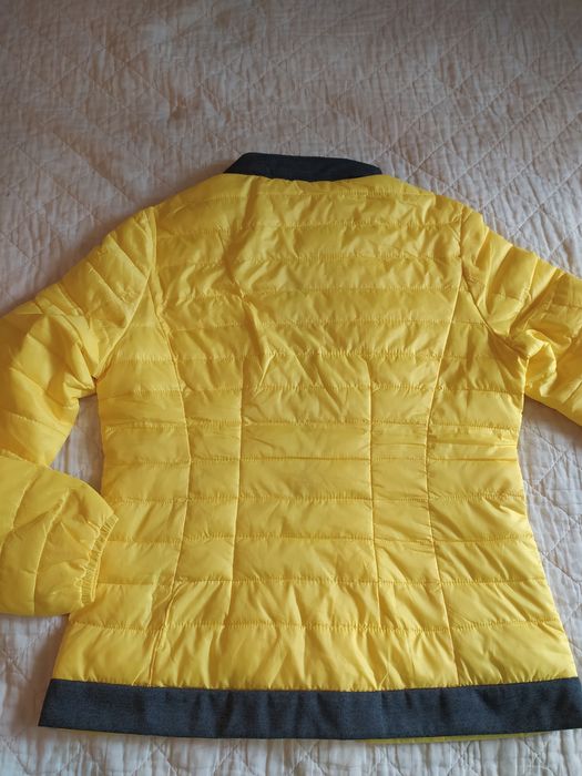 Geacă pentru femei, culoare galbenă, mărimea M