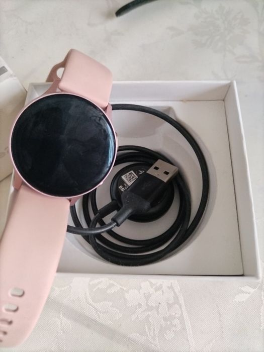 Samsung Active 2 смарт часы