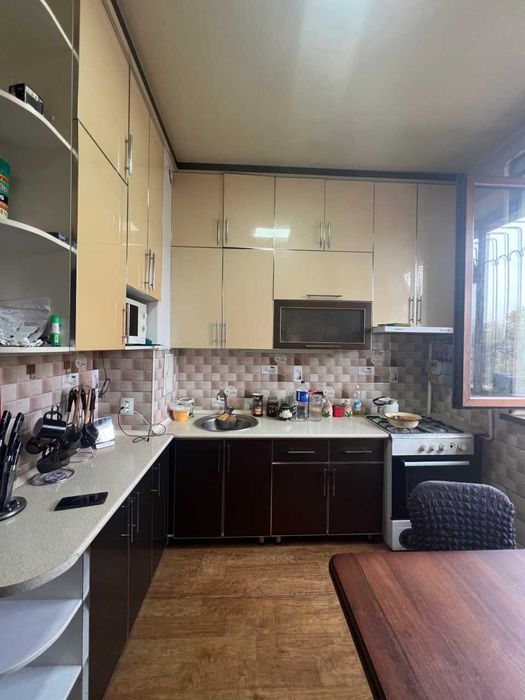 Чиланзар-7. Новостройка. 2\4\4. С мебелью и техникой. TL