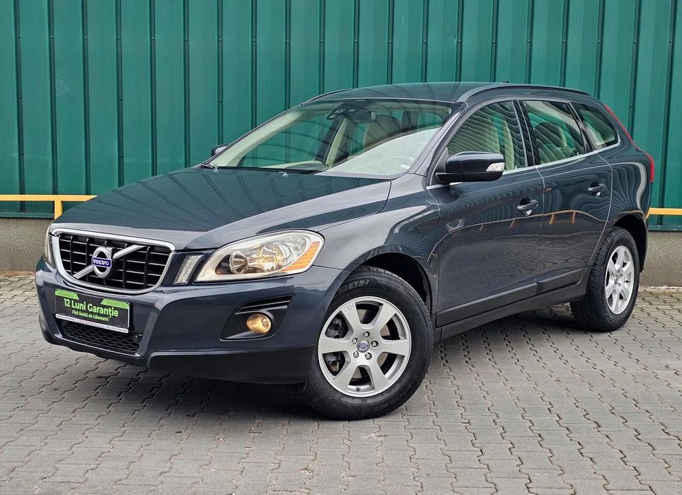 Volvo XC 60 4x4, Automat, Ecrane in tetiere, Navi, Senzori