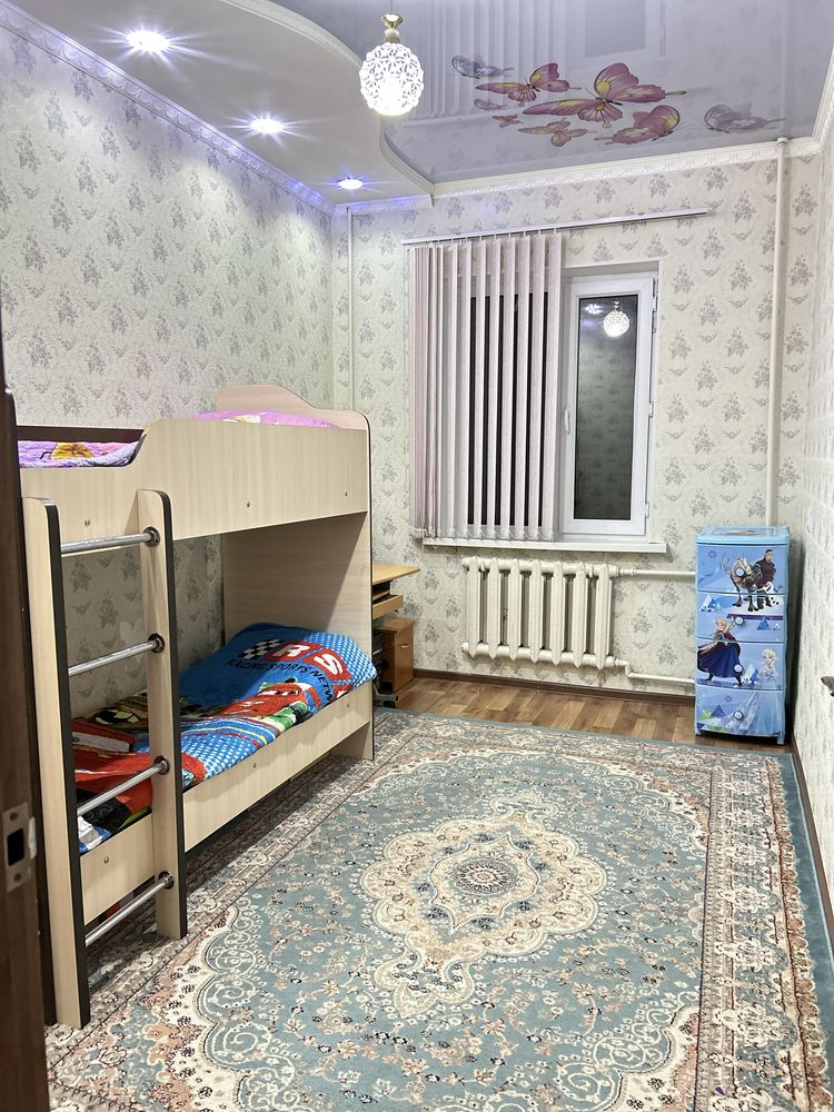Детская мебель  двухярусный кровать и шкаф