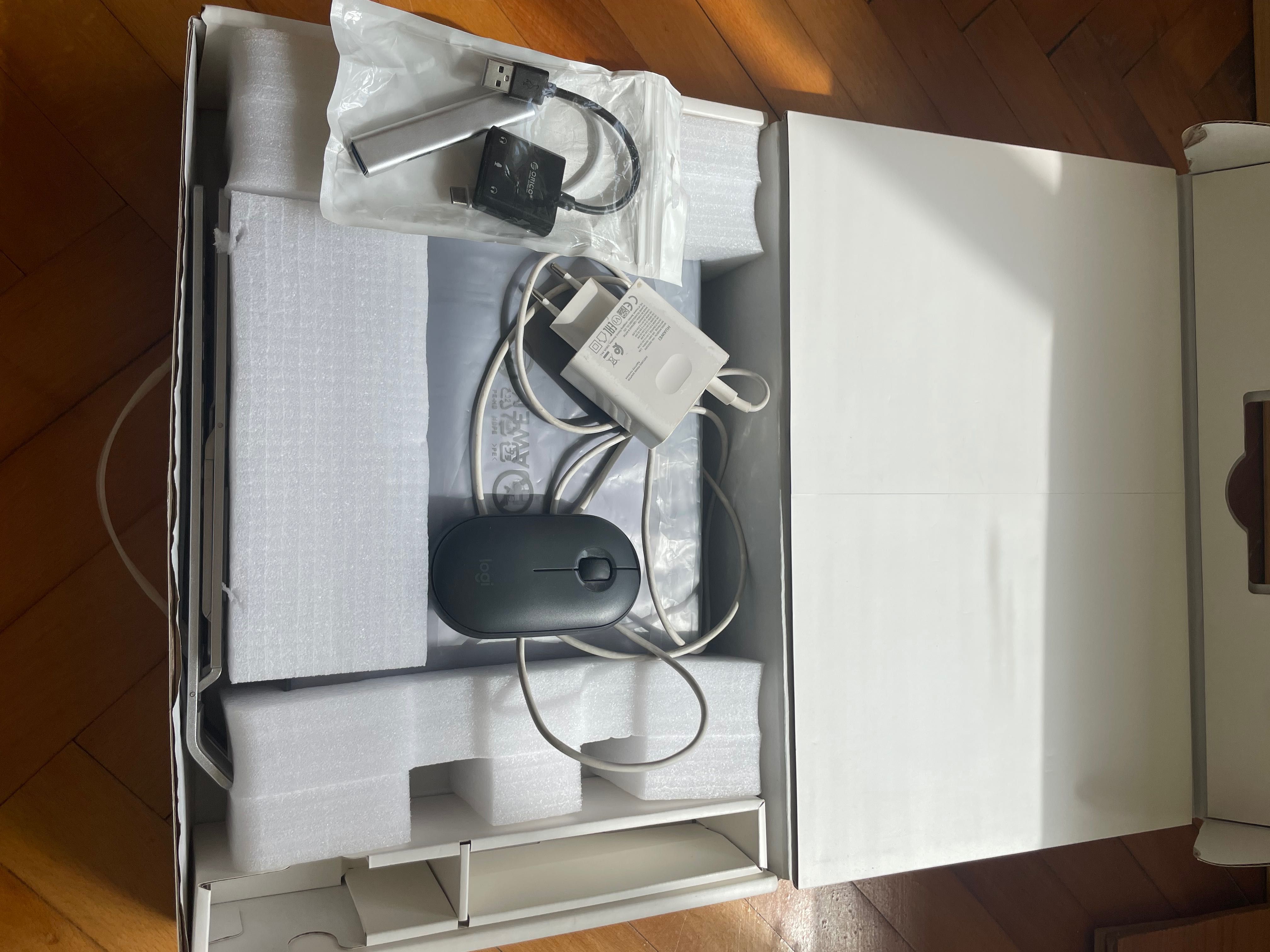 Малък преносим лаптоп Huawei MateBook 13 NoteBook