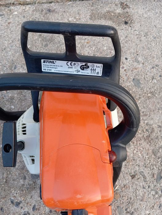 Продавам резачка STIHL MS 210 C