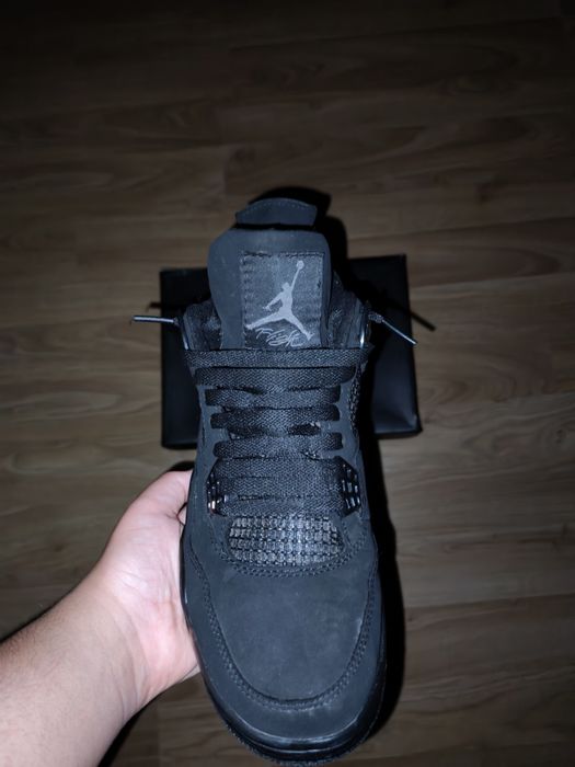 Jordan 4 black cat