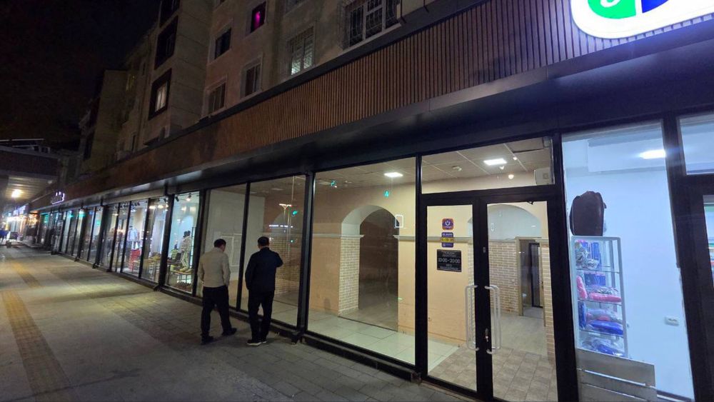 Гранд Мир Гостиница Россия | 17кв - нежилое помещение вдоль дороги Аре