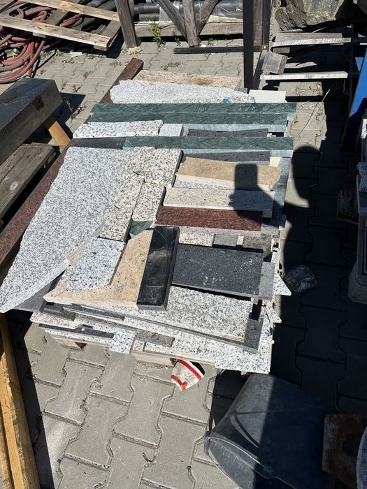 Marmura granit cazatura 15 lei mp