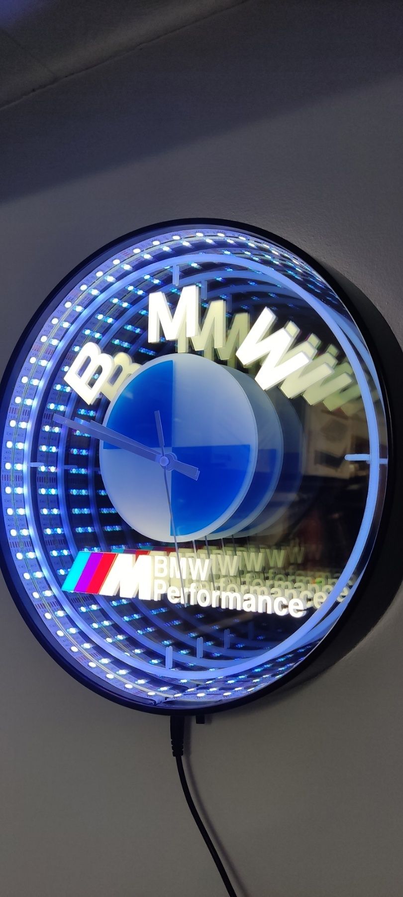 3D RGB Часовник с емблемата на BMW