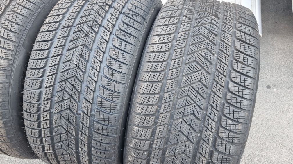 4бр чисто нови зимни гуми 315/40R21 Pirelli