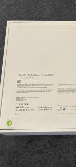 Продавам Аpple mac book pro 14 inch