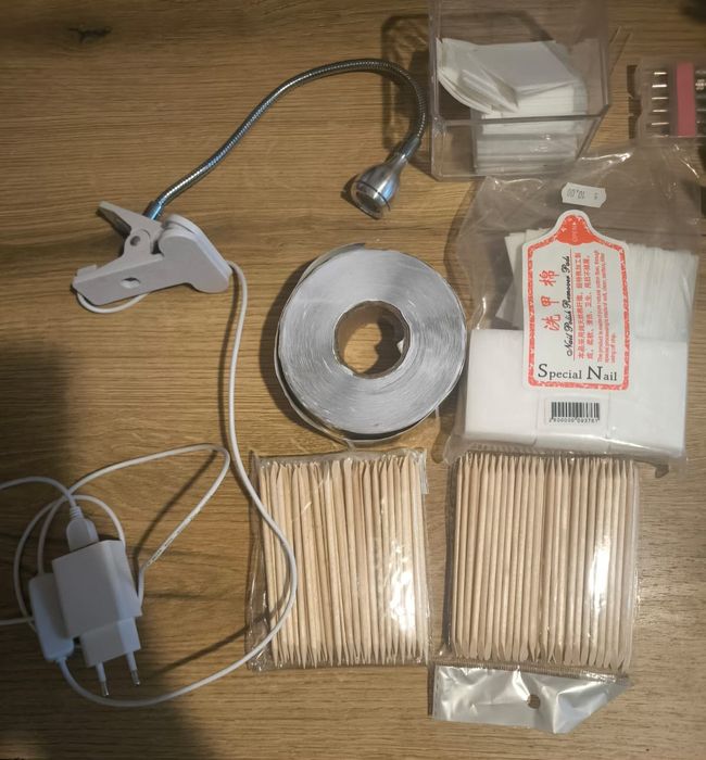 Kit unghii,mai multe detalii în privat!