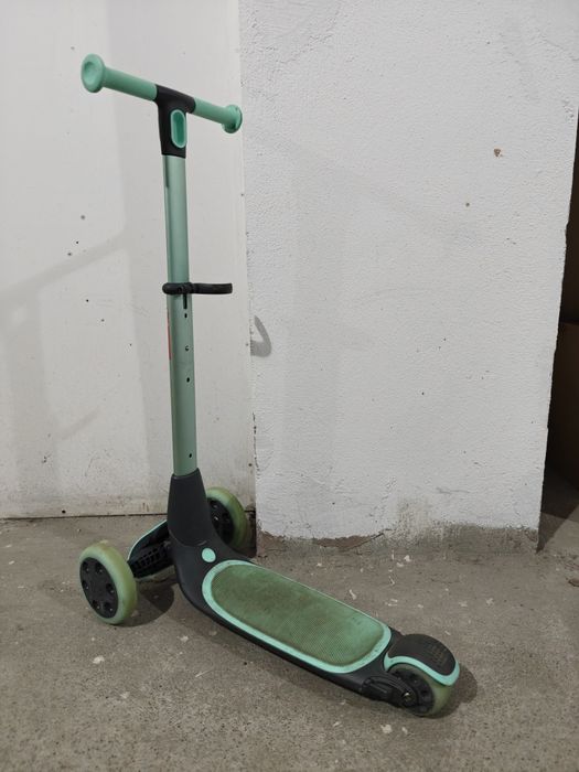 Vând trotinetă copii yvolution y glider lunar green
