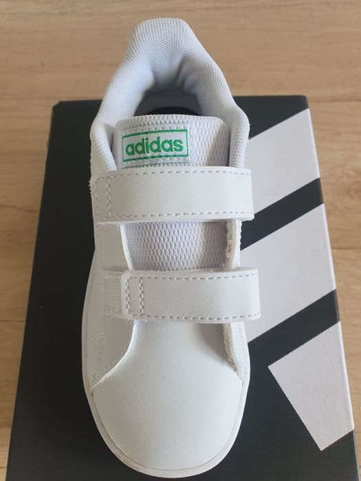 Vand adidași mărimea 27