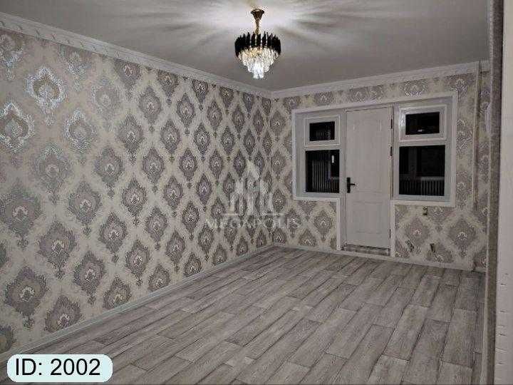 6 mikr alpomish tarafda 1 xona kvartira 120 oyga sotiladi №2002