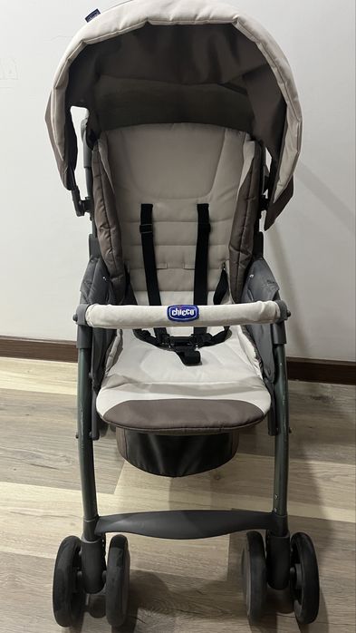 Детская коляска Chicco в Астане