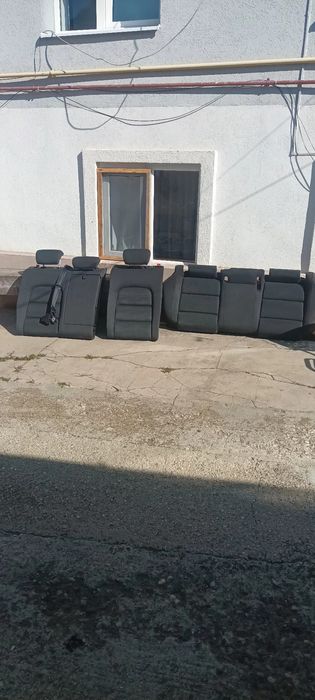 Vand bancheta spate Audi A4 Avant,ingrijite si fara deteriorari