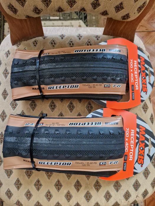 2 anvelope Maxxis Receptor noi